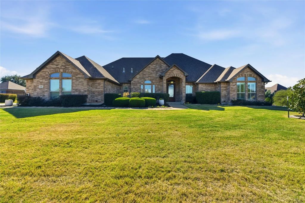 5661 Posada Drive, Fort Worth