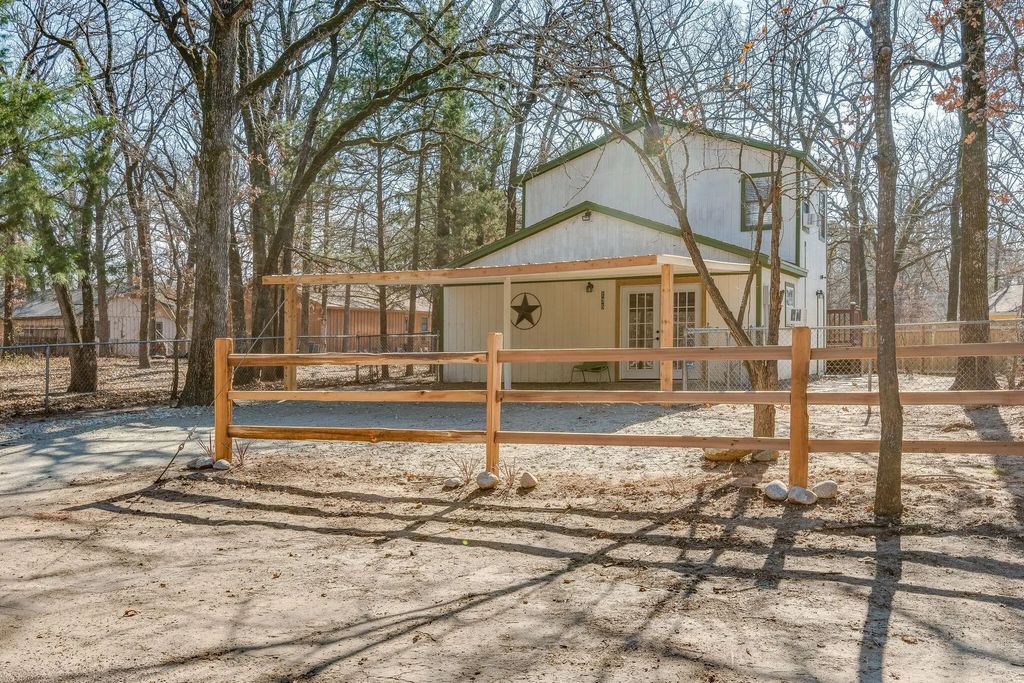 135 Oak Haven Drive, Gun Barrel City
