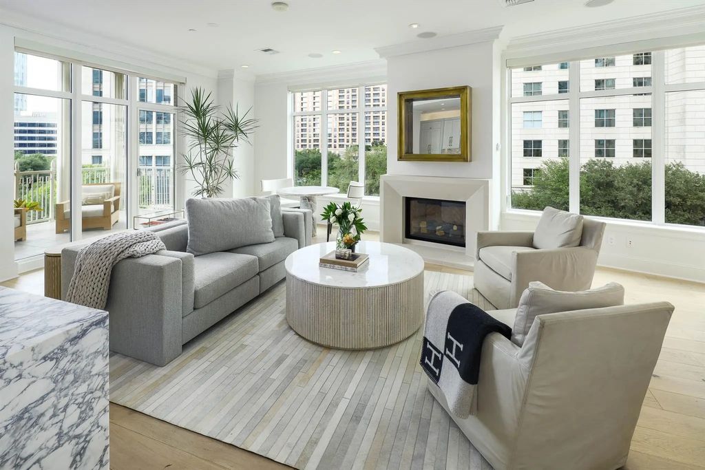 2555 N Pearl Street 505, Dallas