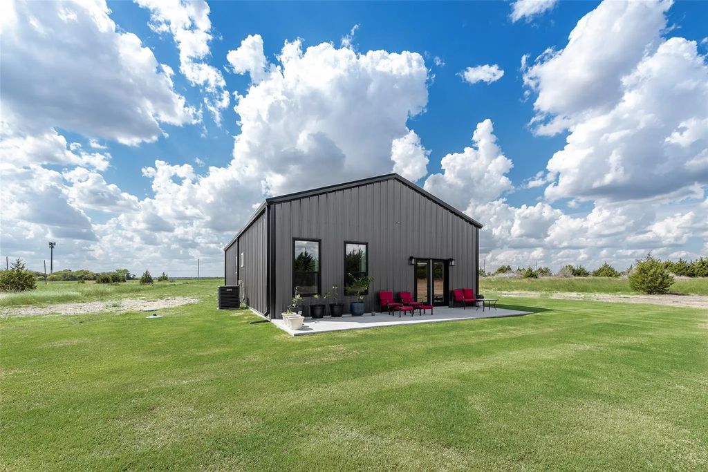 536 Robnett Road, Waxahachie
