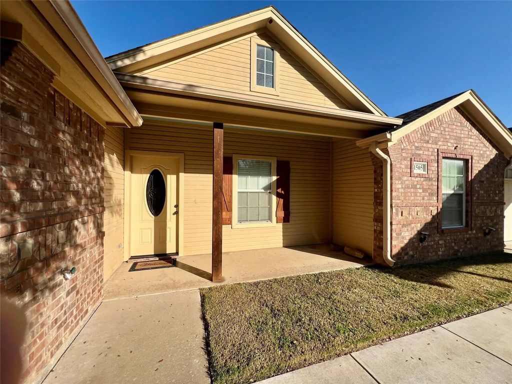 1505 Christi Lane, Graham
