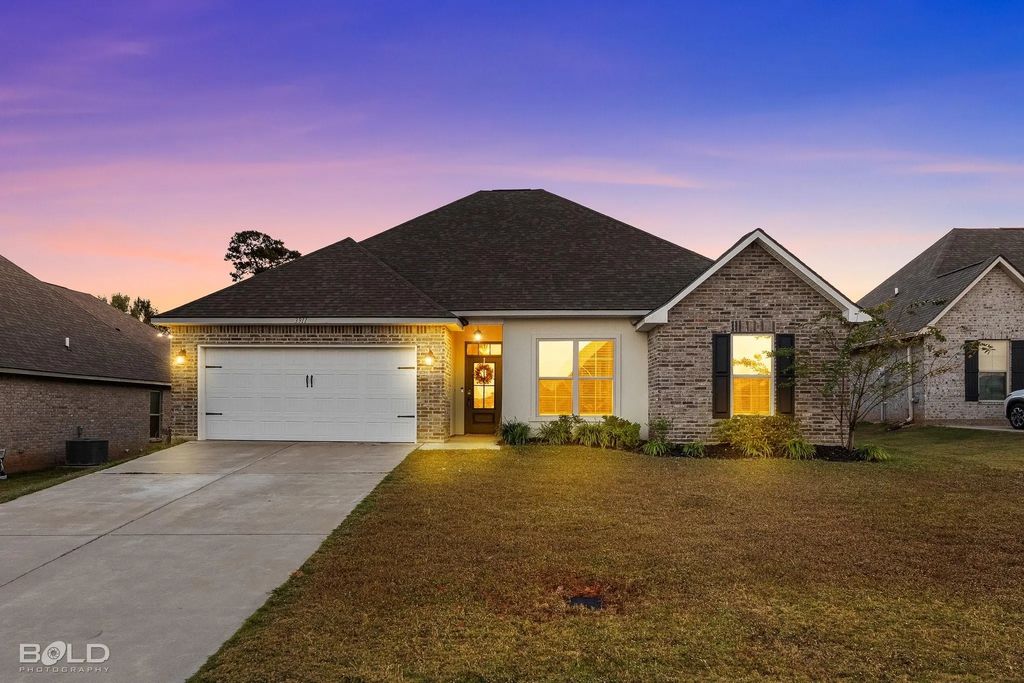 3911 Jeffery Kyle Drive, Shreveport