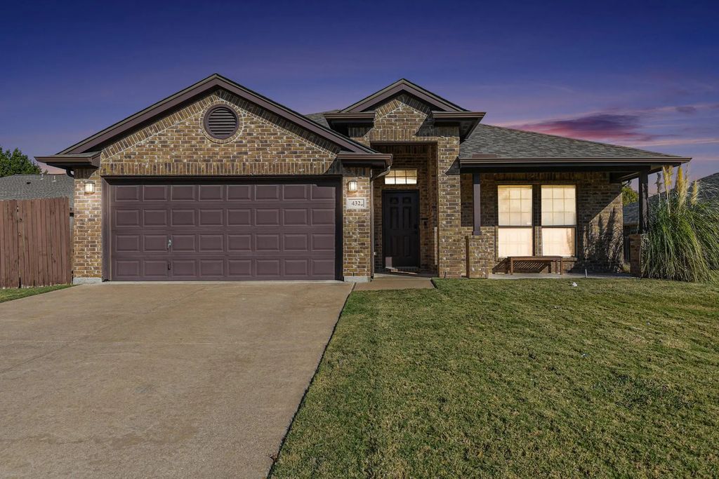 432 Creek Bend Drive, Saginaw