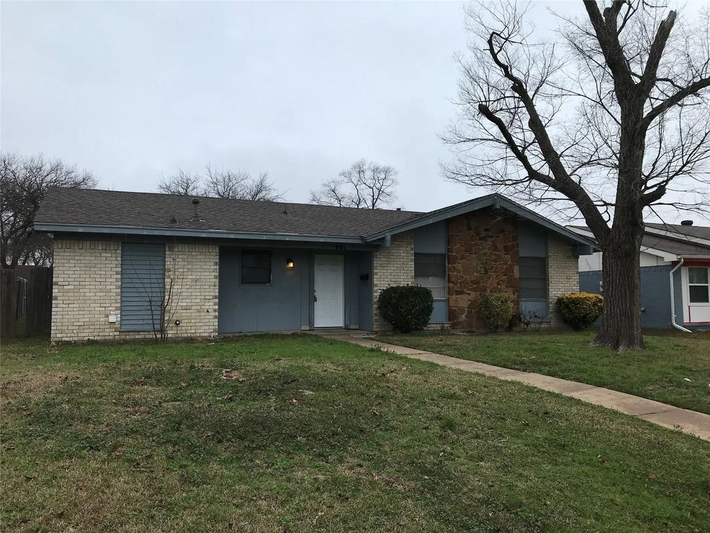 901 Malibu Drive, Garland