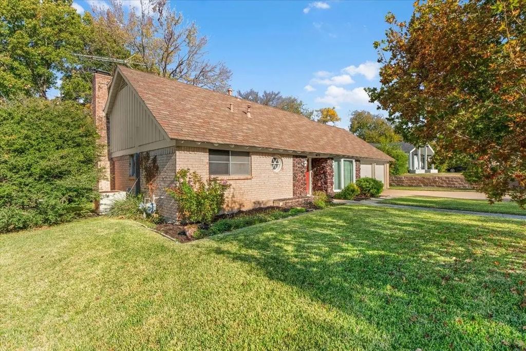 6112 Waco Way, Fort Worth