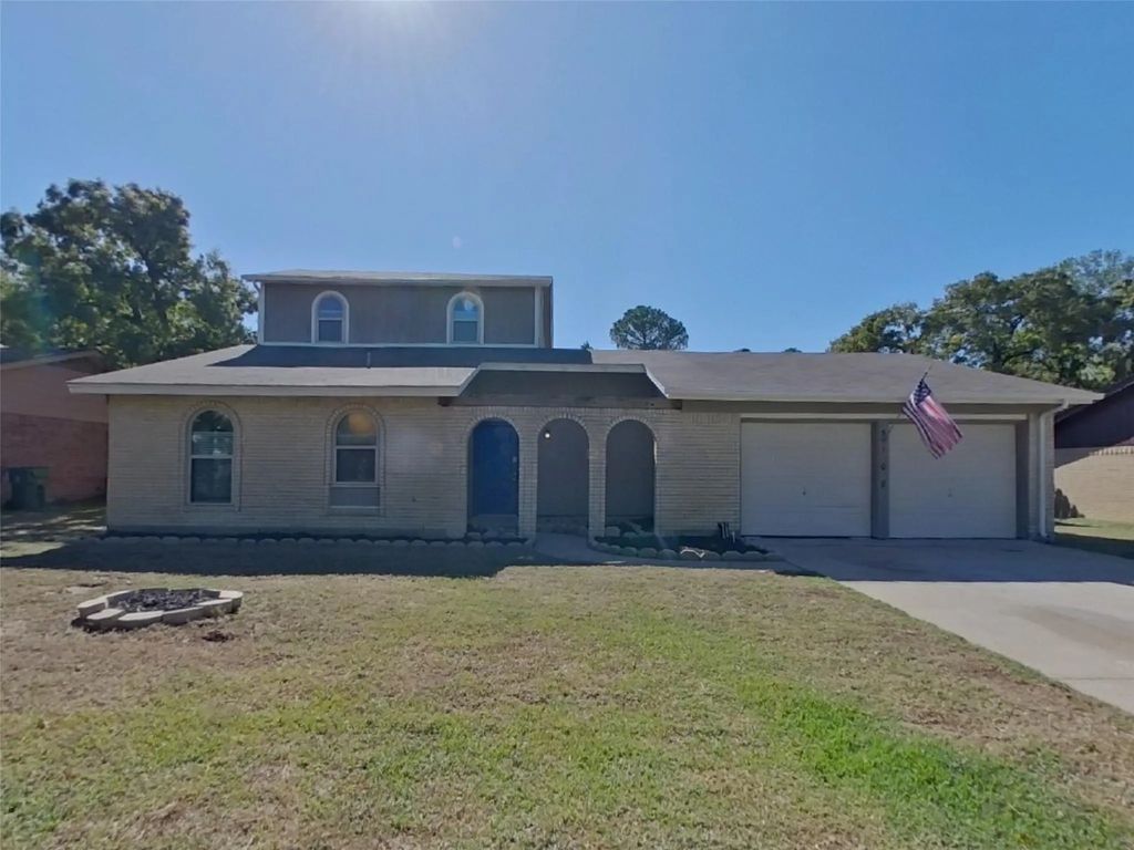 5108 Bonneville Drive, Arlington