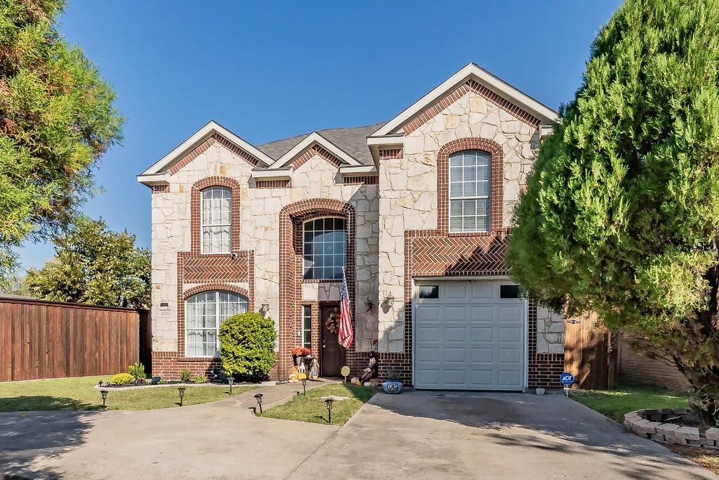 1606 Bogarte Drive, Grand Prairie
