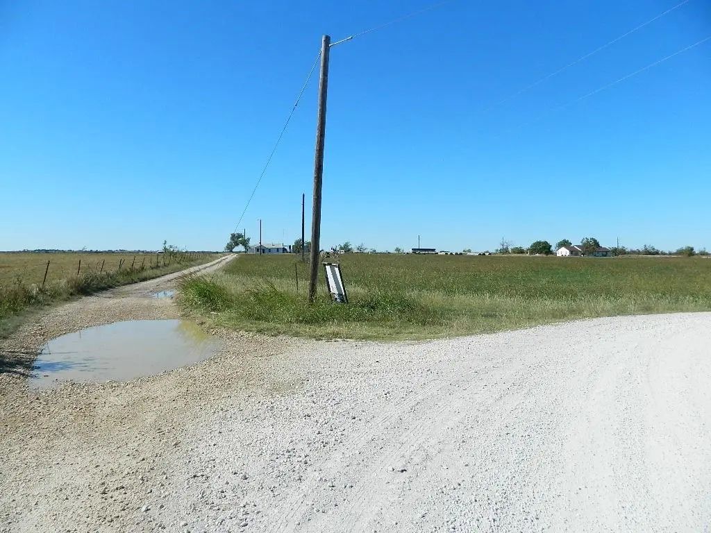 2435 County Road 247, Valley View