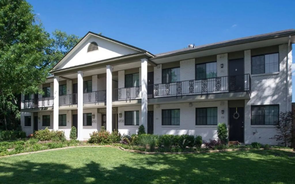 4708 Abbott Avenue 202, Highland Park