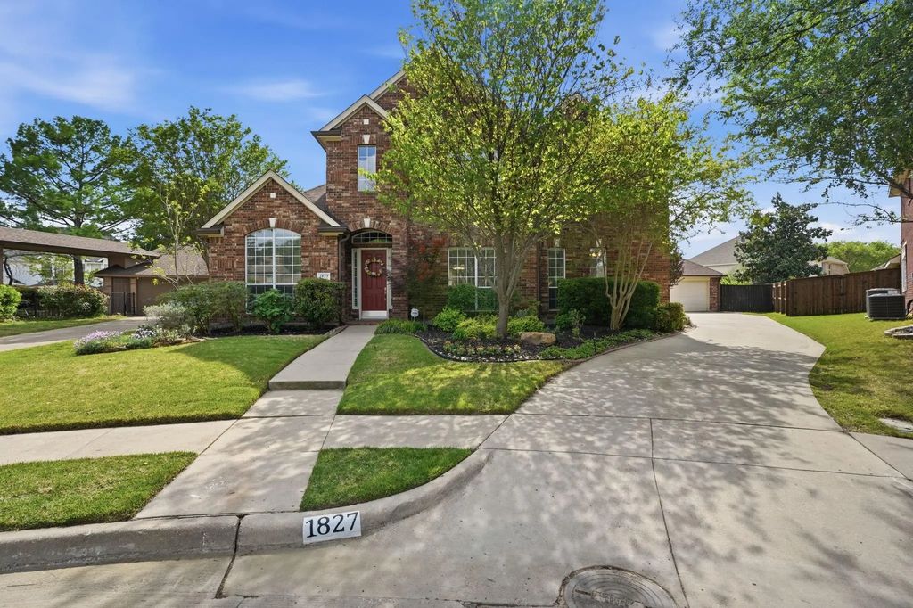 1827 Windsong Circle, Keller