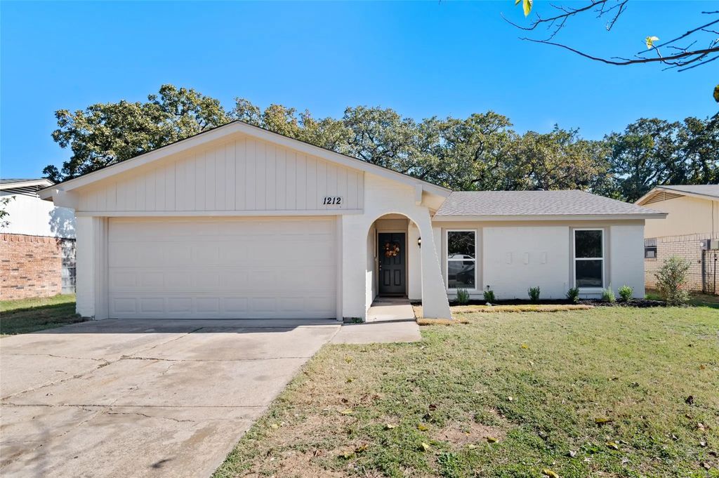 1212 Autumn Oak Drive, Denton