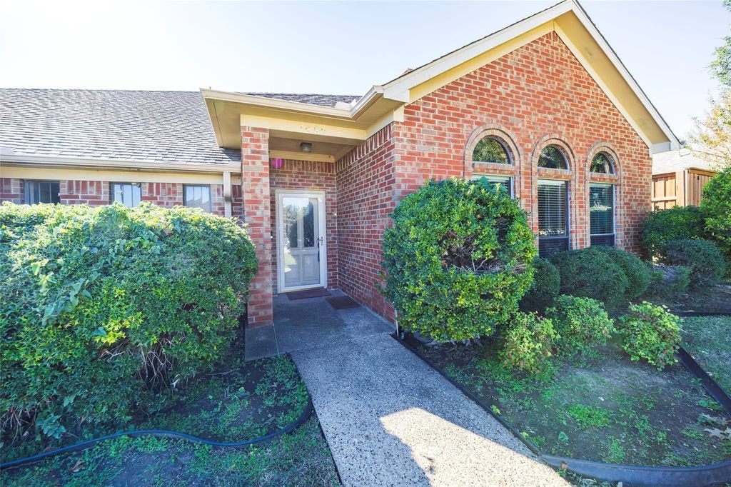 1400 Sacramento Terrace, Plano