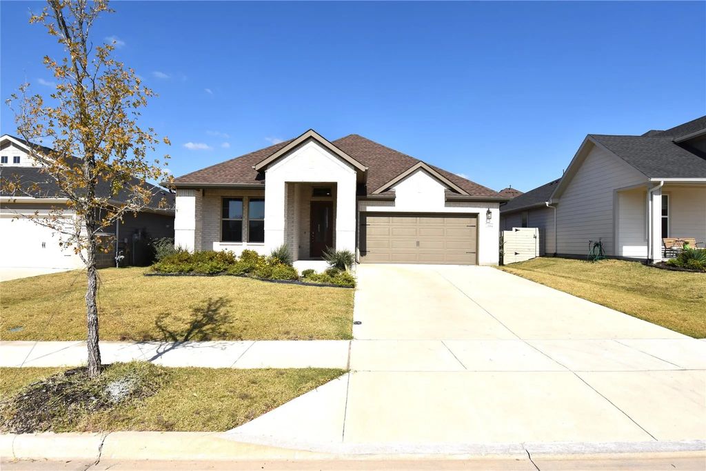 3304 Lenten Rose Lane, McKinney