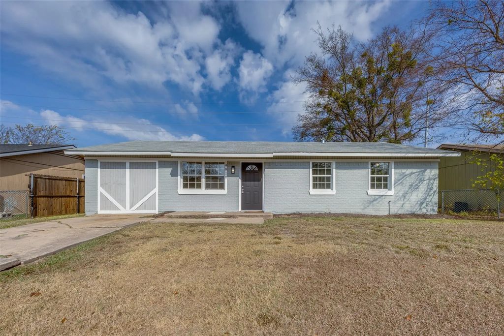 4810 Bourland Street, Greenville