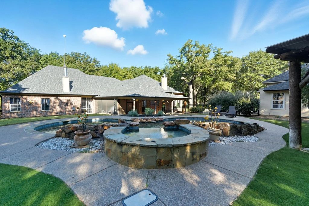 119 Forest Creek Circle, Weatherford