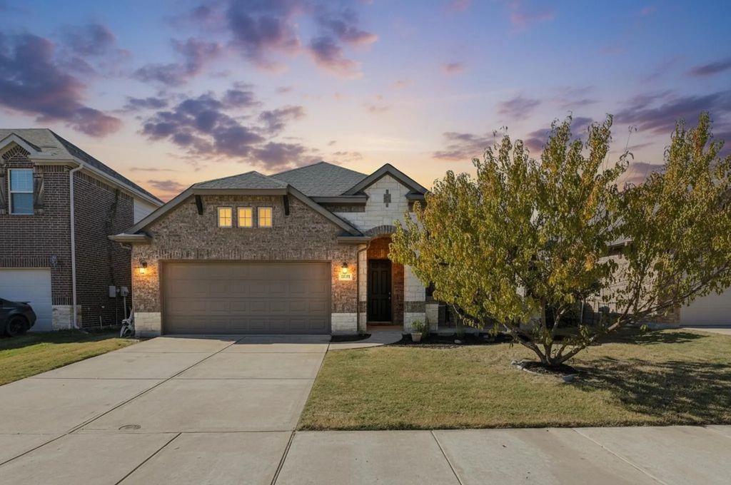 1824 Abby Creek Drive, Little Elm