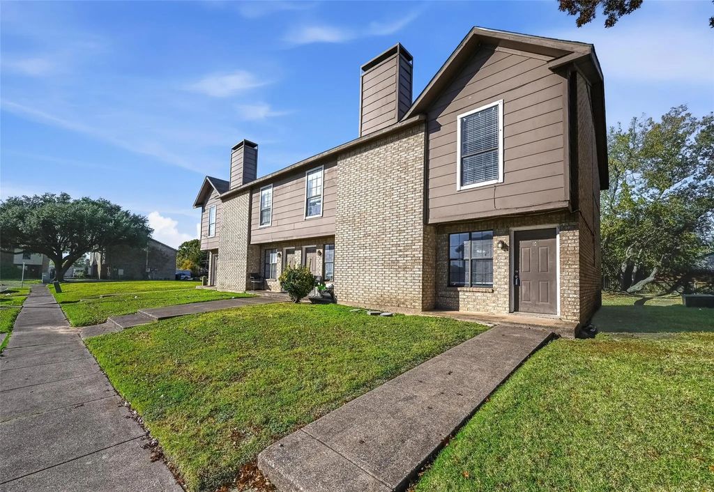 2710 Wimbledon Court D, Garland