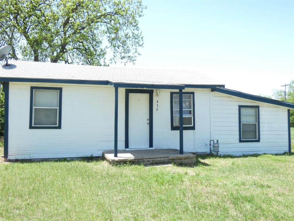 432 Pecan Street, Clyde