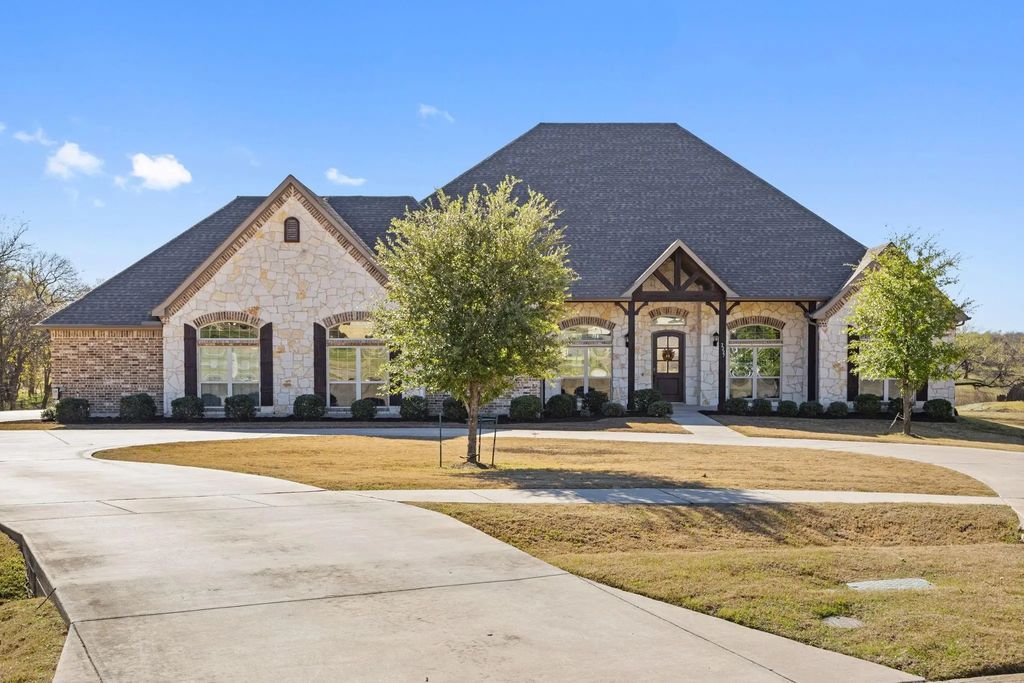 2227 Becky Lane, Cedar Hill