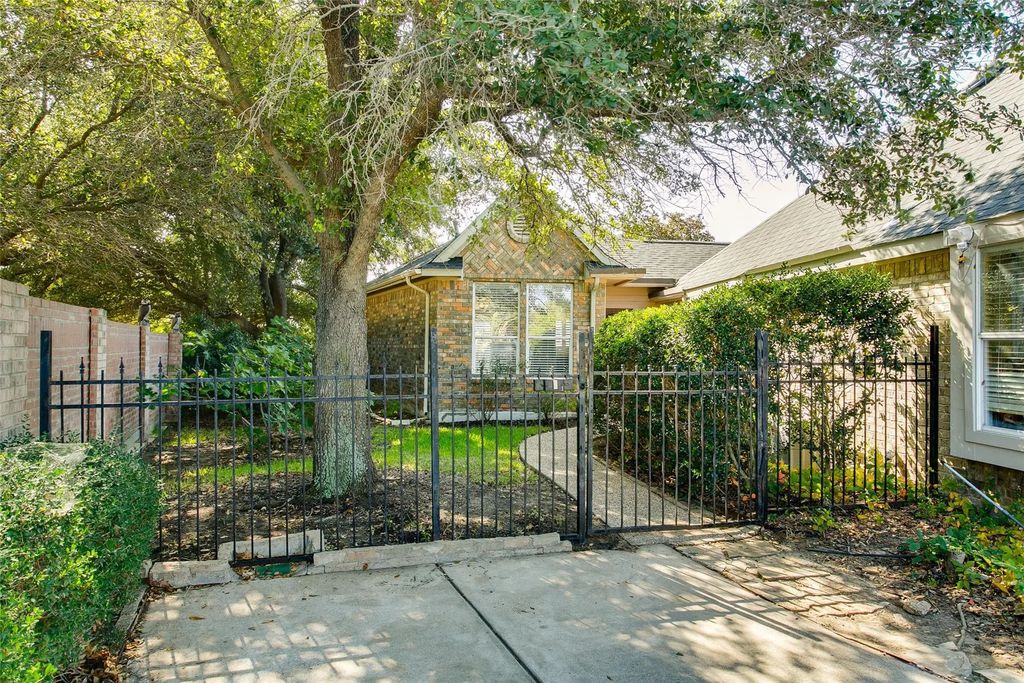 5001 Par Drive, Flower Mound