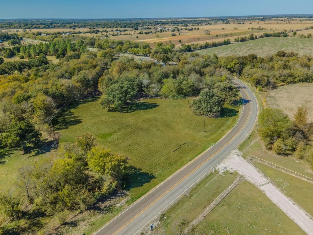 15220 F M 635, Kerens