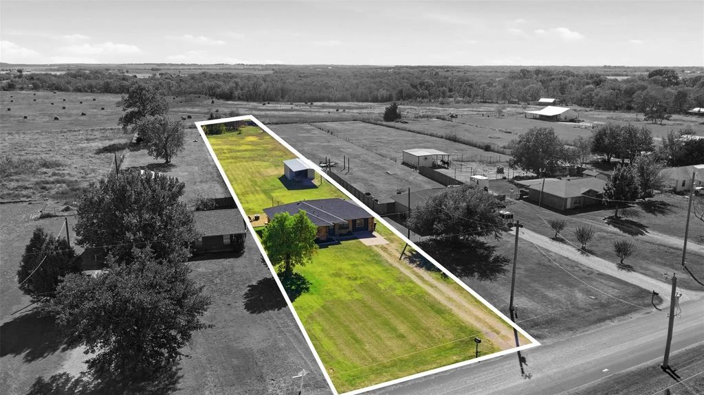 2028 Forreston Road, Waxahachie