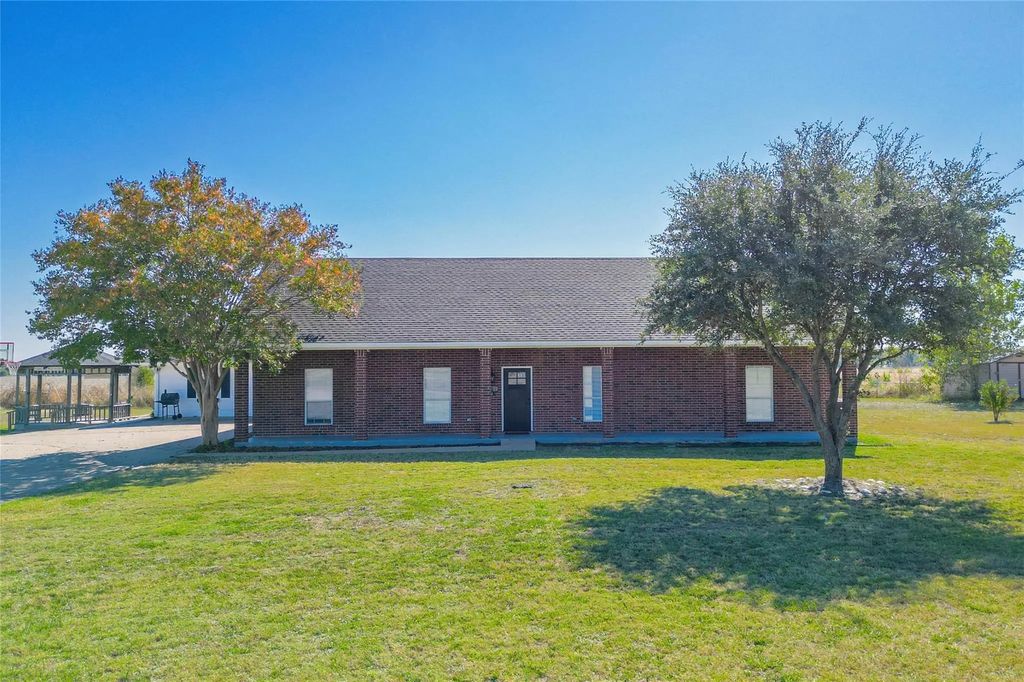1312 N Rock Creek Road, Waco