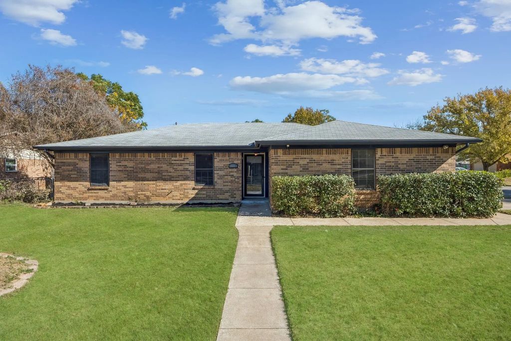 520 Palo Duro Drive, Joshua