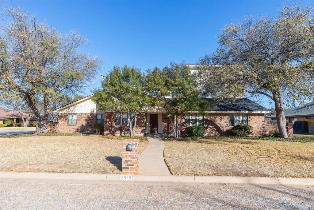 2558 Meadow Lake Drive, Abilene