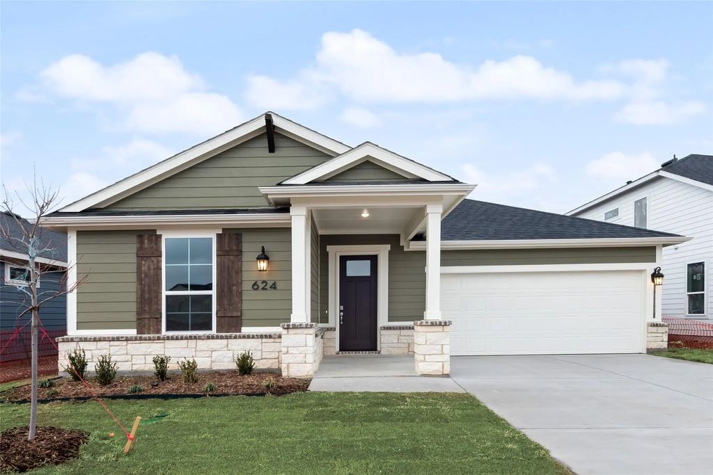 624 Marcus Lane, Crowley