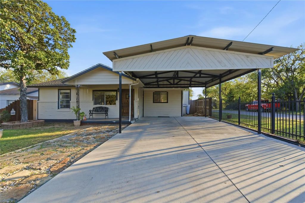 5615 Calloway Street, Sansom Park