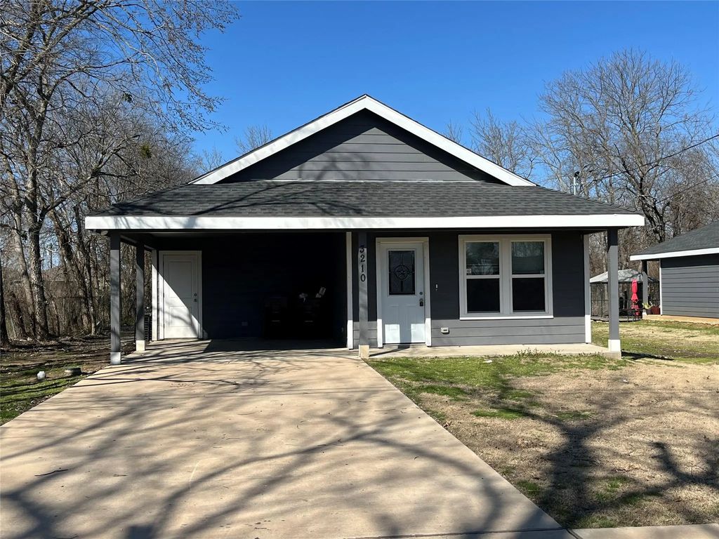 3210 Bourland Street, Greenville