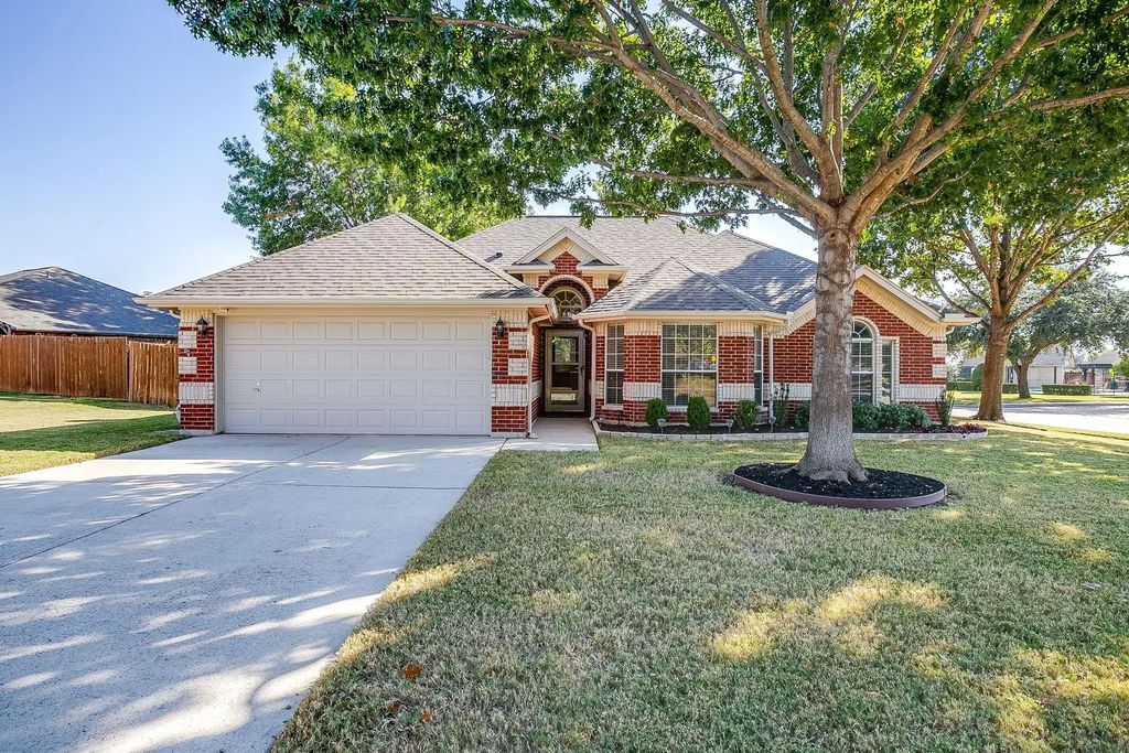 525 Sycamore Lane, Saginaw