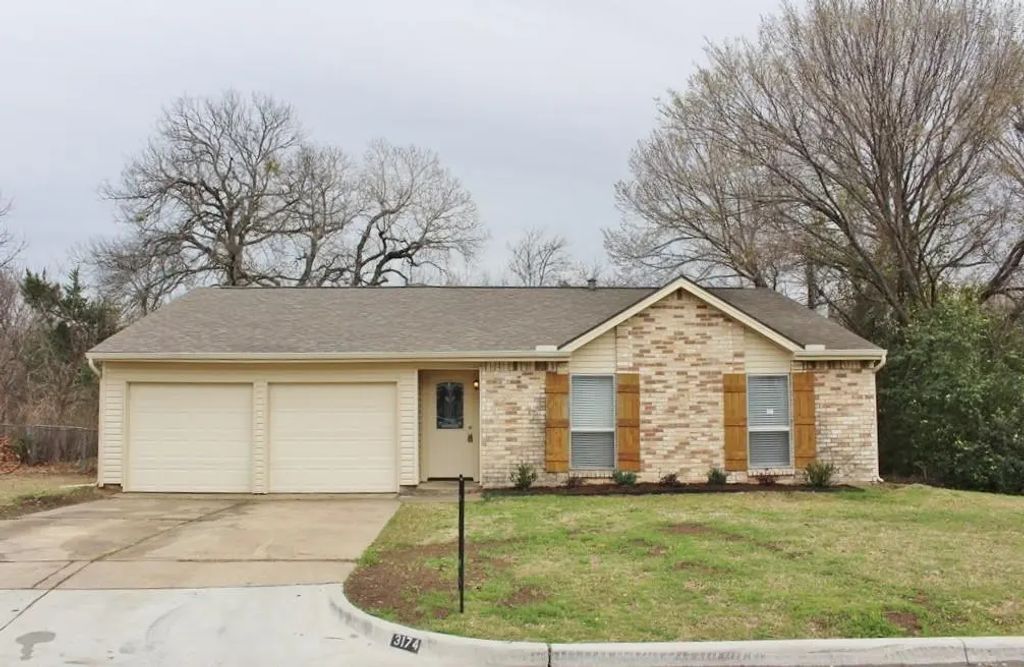 3174 Christopher Street, Grand Prairie