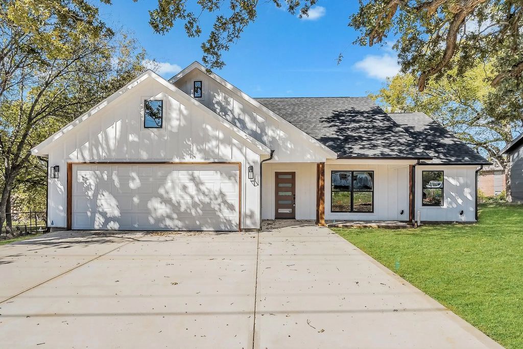 1008 S Spears Street, Alvarado