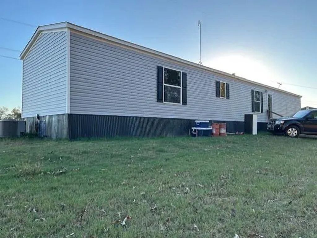 327 Vz County Road 1813, Grand Saline
