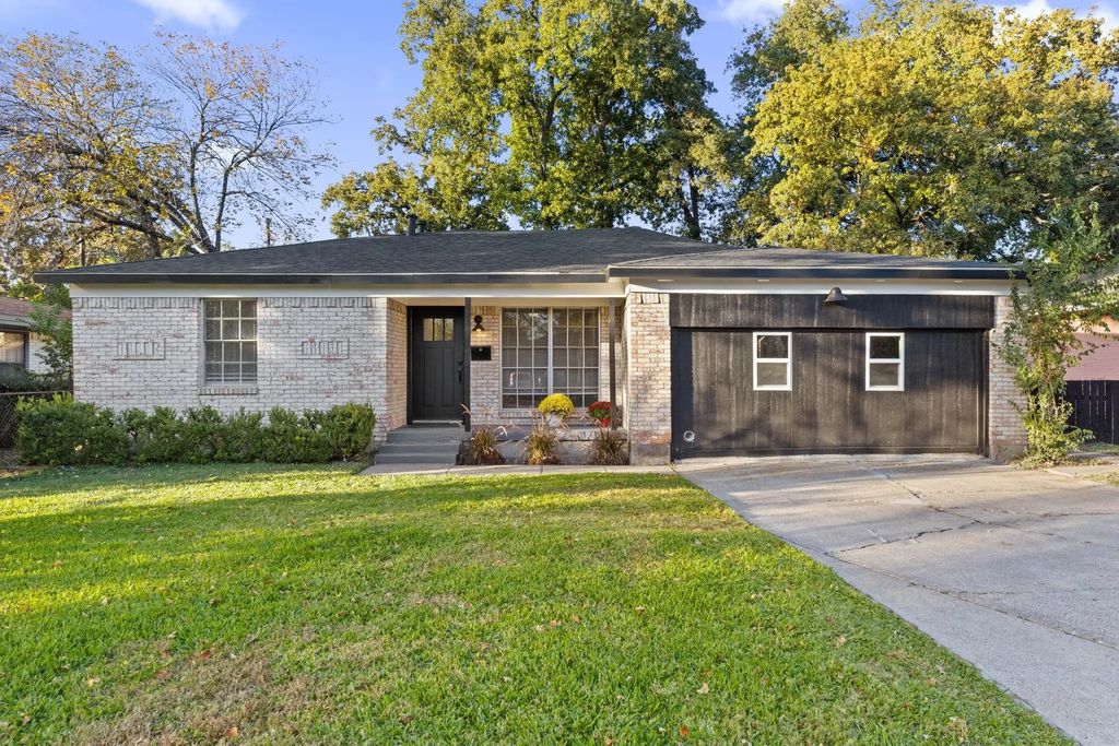 210 Old Mill Lane, Dallas