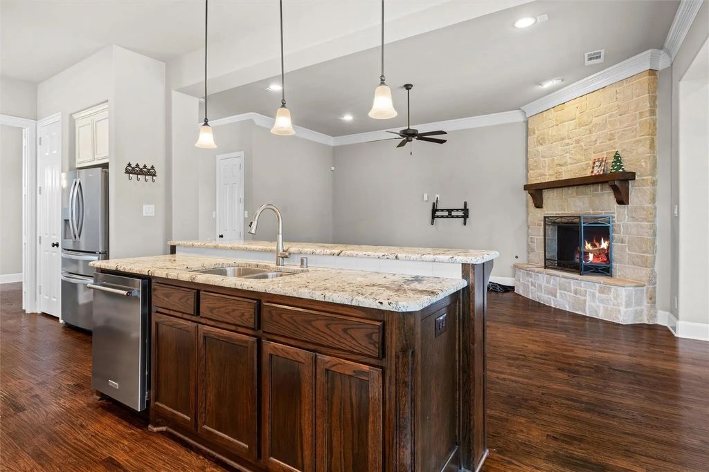 3204 Stonefield, The Colony