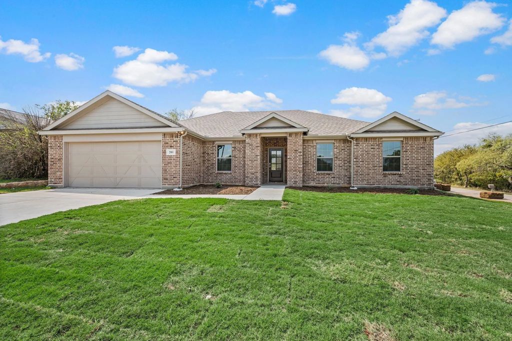 201 Bartlett Court, Runaway Bay