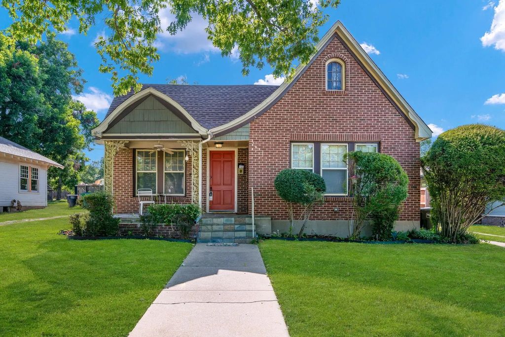 2619 S Adams Street A, Fort Worth