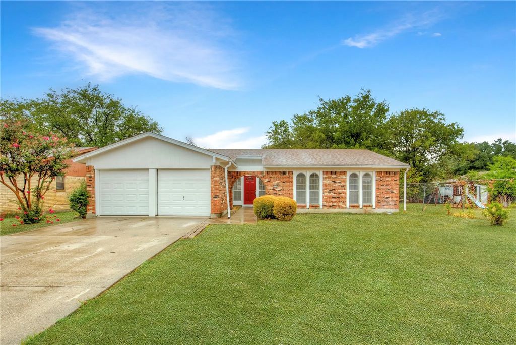 3049 Valley Forge Trail, Forest Hill