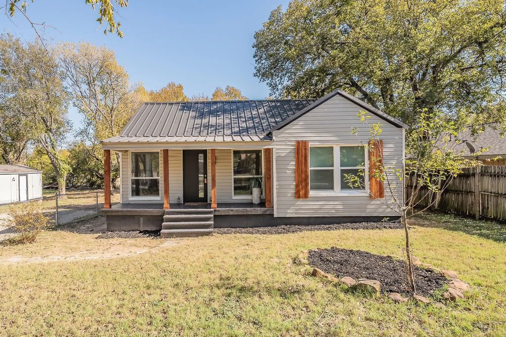 213 S Line Street, Weatherford