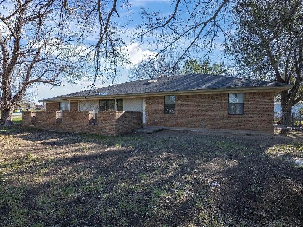 175 Clover Lane, Decatur