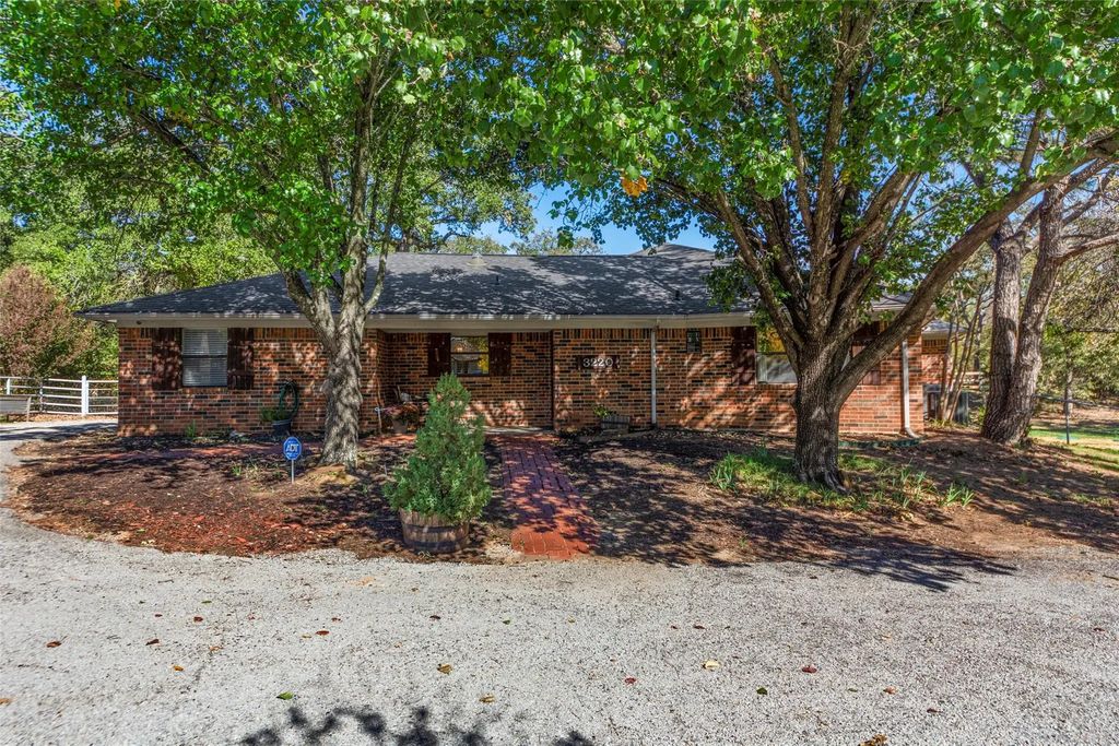 3220 Miracle Lane, Flower Mound
