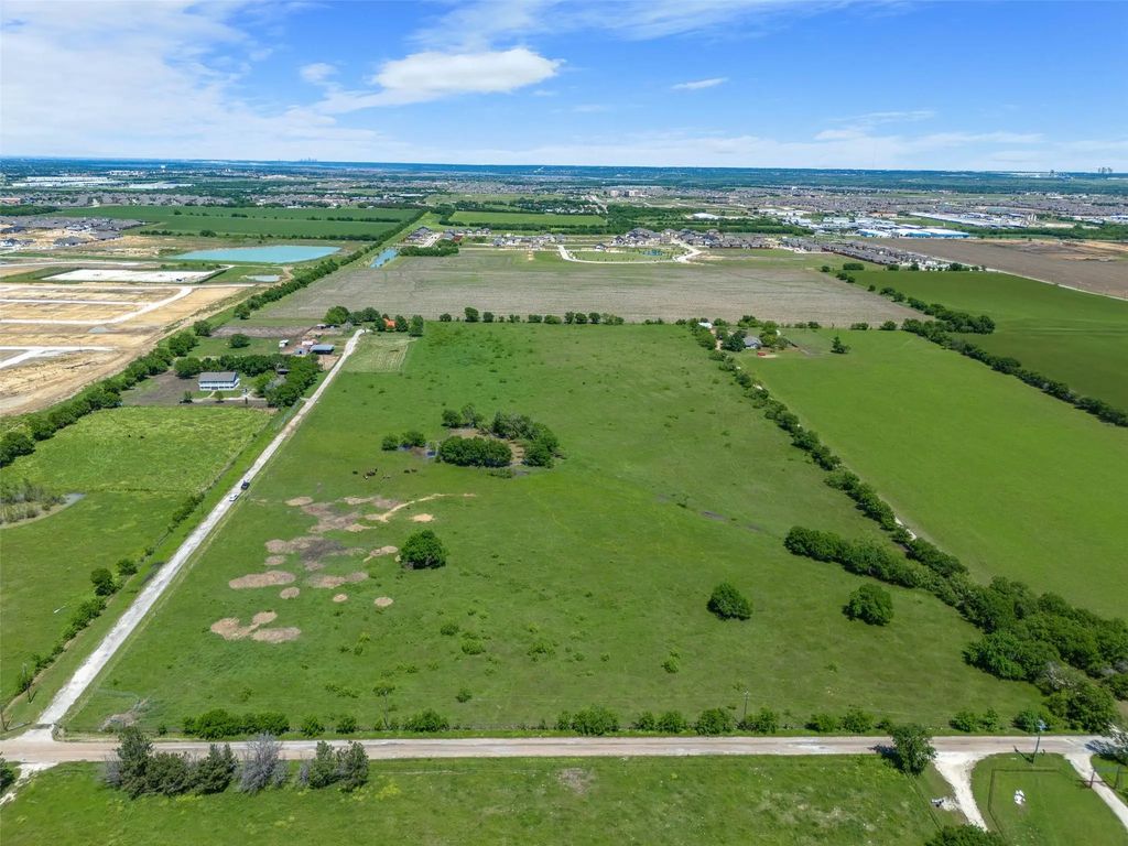 2507a Howell Drive, Mansfield