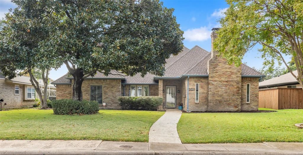 6906 Brentfield Drive, Dallas