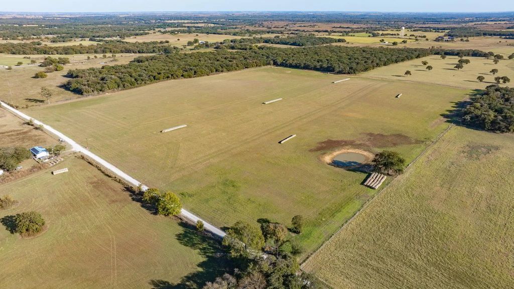 Tbd 96.5 Acres Hcr-1446 Road, Blum