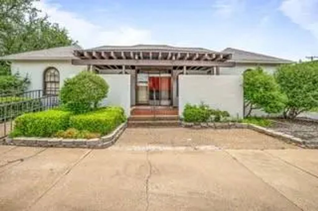 620 4th Street, Graham