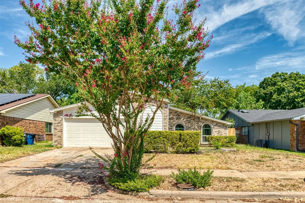 3729 Casa Del Sol Lane, Dallas