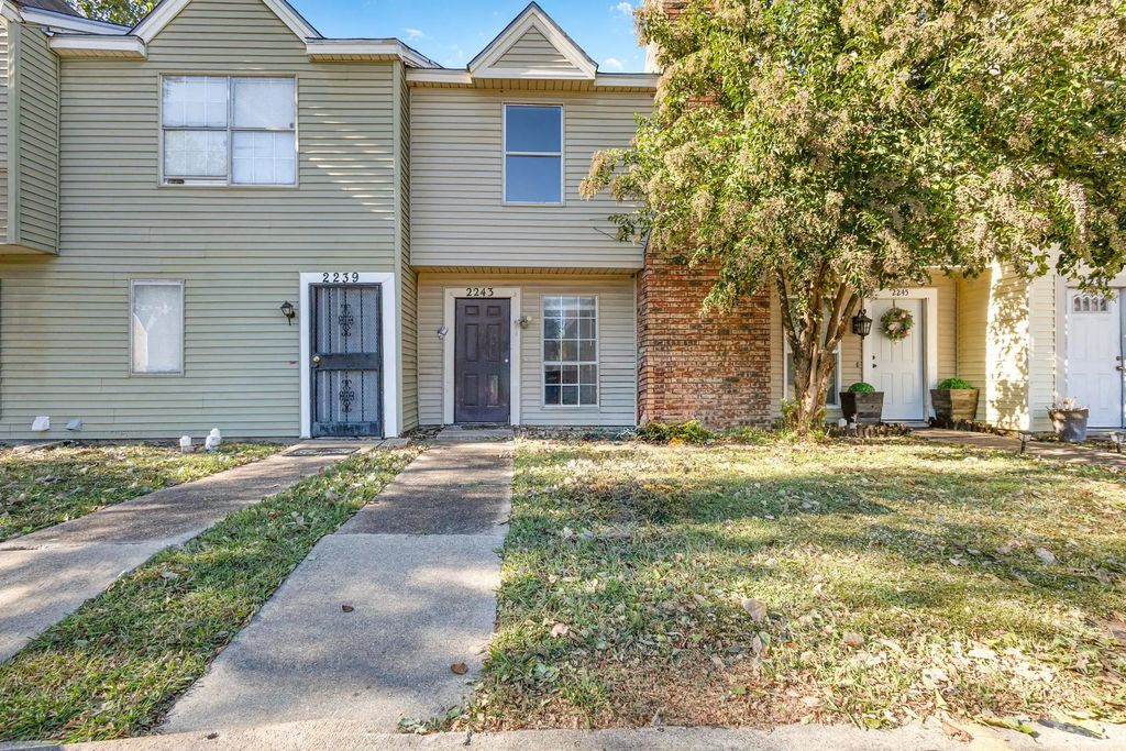 2243 Aspen Drive, Dallas